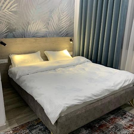 Hostel Magistral Biszkek Zewnętrze zdjęcie