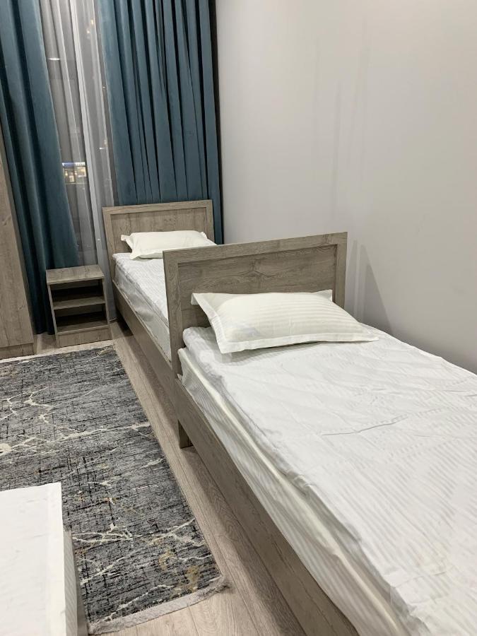 Hostel Magistral Biszkek Zewnętrze zdjęcie