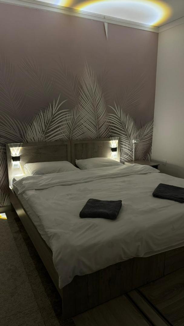 Hostel Magistral Biszkek Zewnętrze zdjęcie